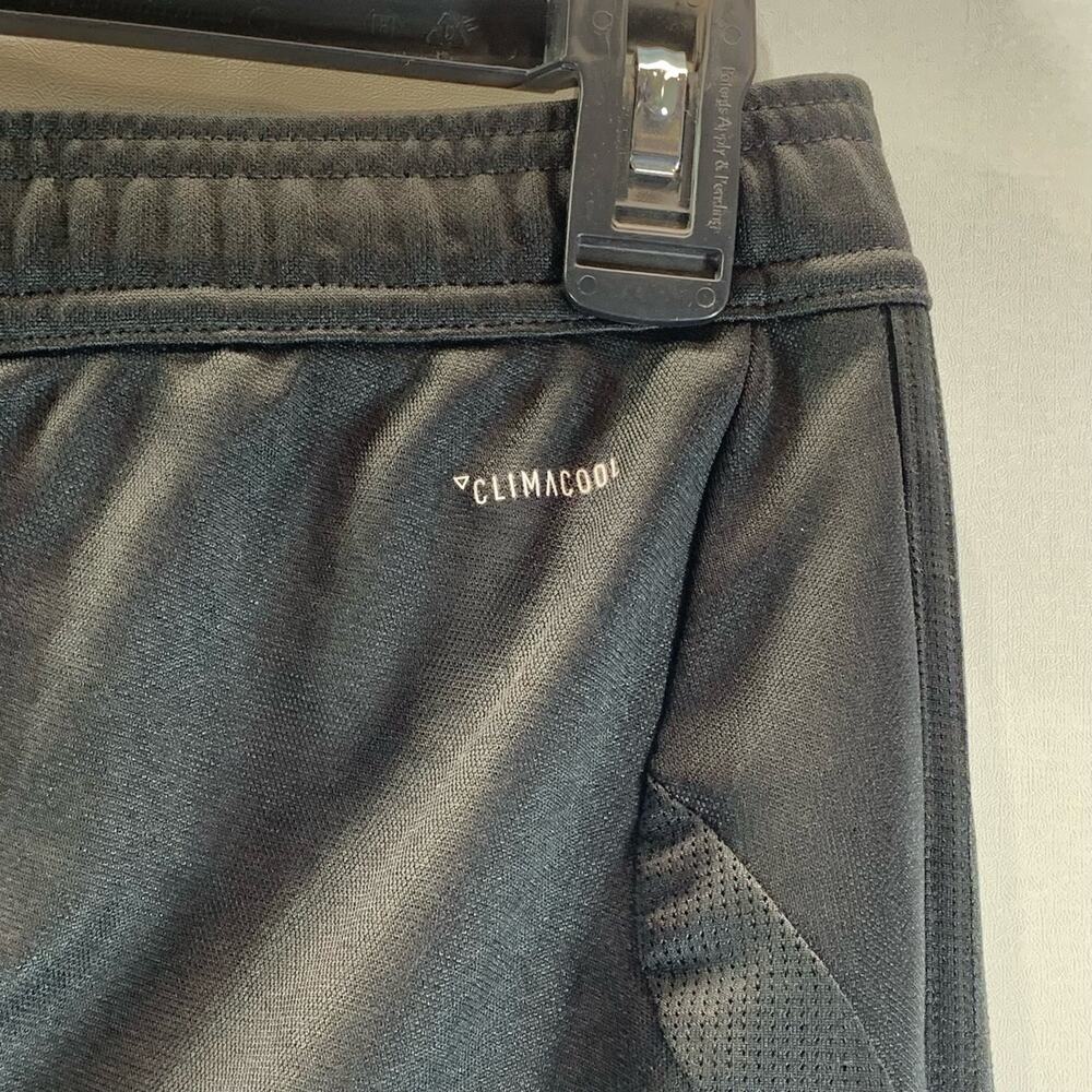 Adidas Men's Black Solid Climacool Drawstring Wai… - image 6